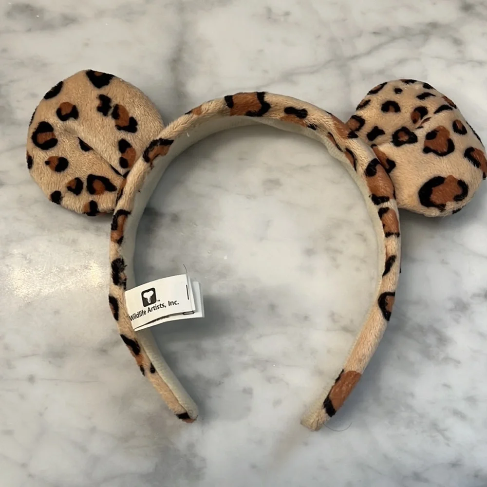 wildlife Artists, Inc cute worn